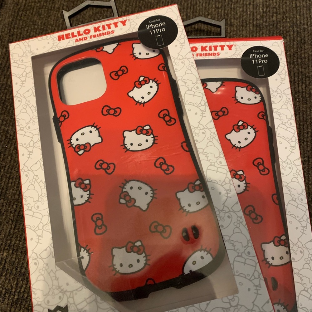 Hello Kitty Iphone 11 pro case